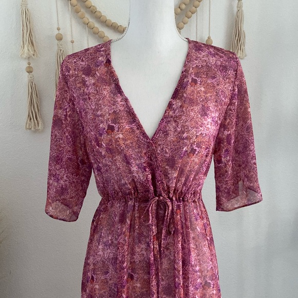 Boutique sheer ruffle v neck midi maxi dress burgundy purple pink Amazon medium - Picture 2 of 16